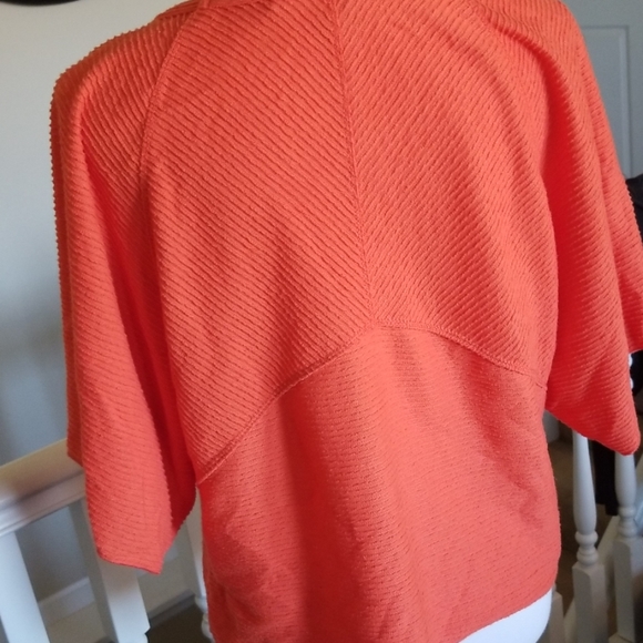 Buckle Boutique Willow Root Orange top size Med - Picture 2 of 2